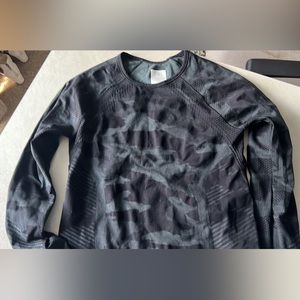 Athleta Girls 12 Seamless Long Sleeve Top